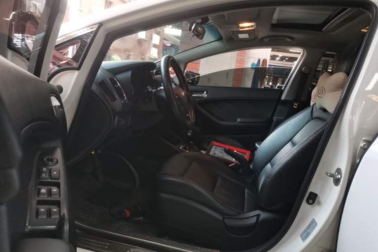 Used Kia K3 2016 1.6L Automatic GLS Driver Seat