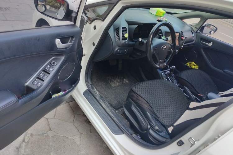 Used Kia K3 2016 1.6L Automatic GLS Driver Seat