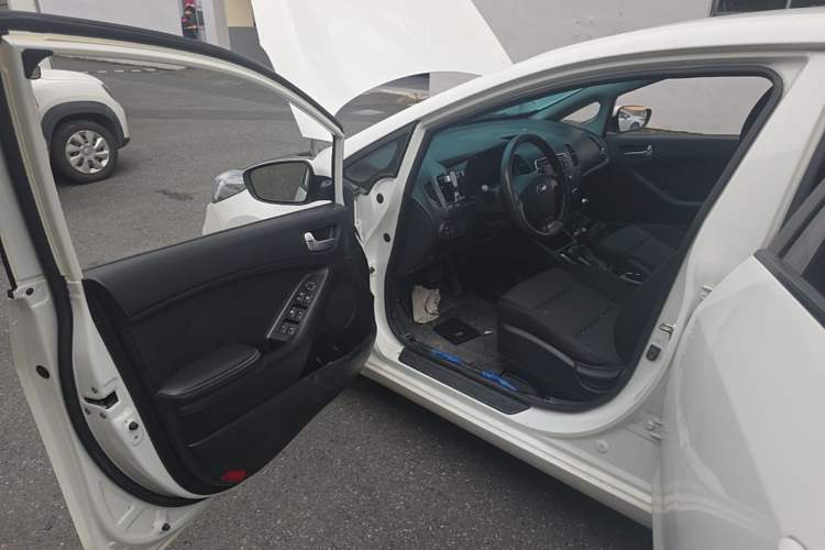 Used Kia K3 2016 1.6L Automatic GL Driver Seat