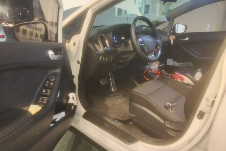 Used Kia K3 2016 1.6L Automatic GL Driver Seat