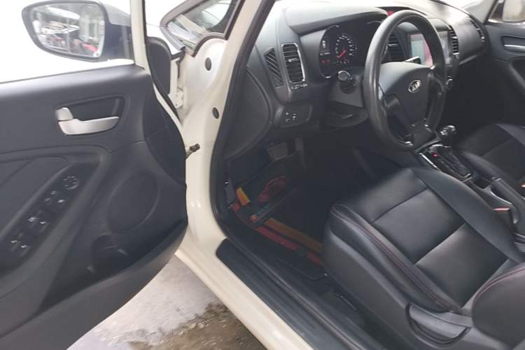 Used Kia K3 2016 1.6L Automatic with Sunroof Driver Seat
