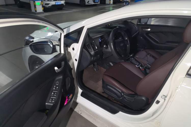 Used Kia K3 2016 1.6L Automatic GLS Driver Seat