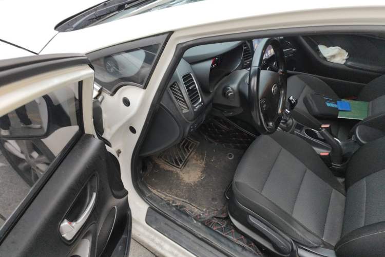 Used Kia K3 2016 1.6L Manual GLS Driver Seat