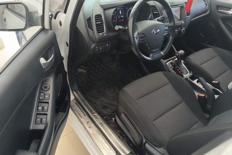 Used Kia K3 2016 1.6L Automatic GLS Driver Seat