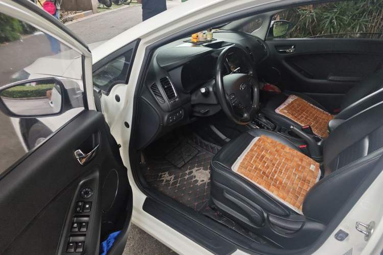 Used Kia K3 2016 1.6L Automatic DLX Driver Seat