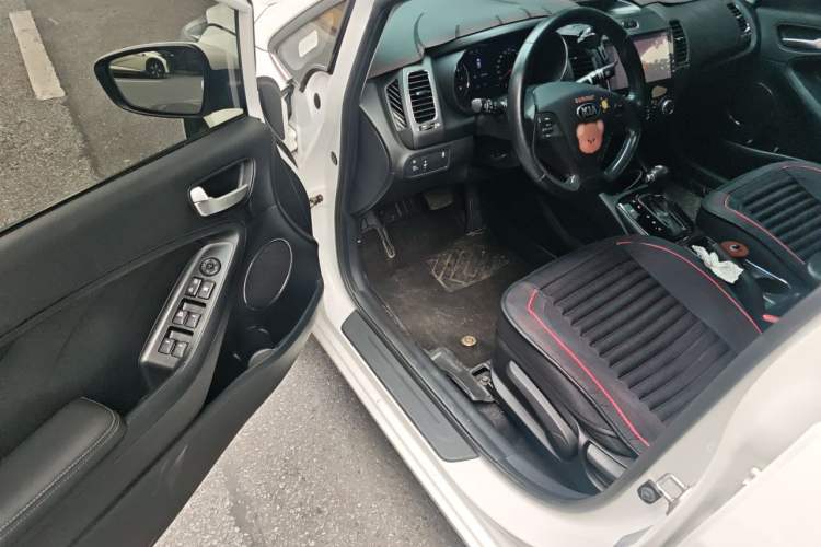 Used Kia K3 2016 1.6L Automatic GLS Driver Seat