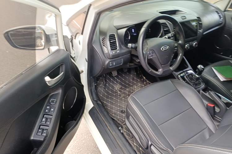 Used Kia K3 2016 1.6L Manual GLS Driver Seat