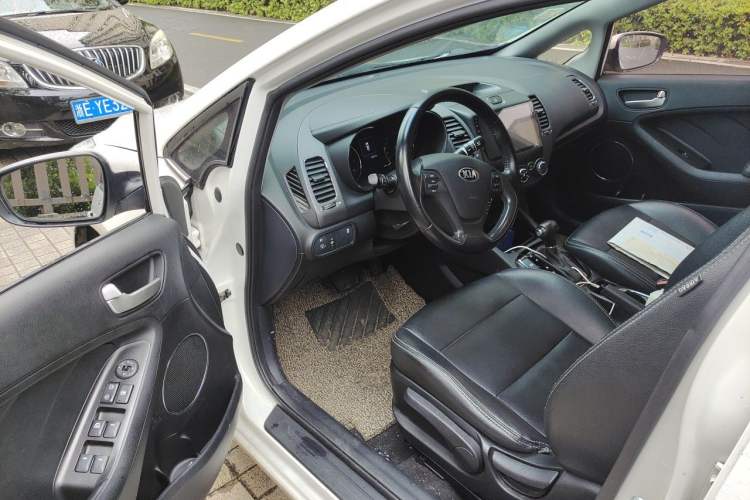 Used Kia K3 2016 1.6L Automatic GLS Driver Seat
