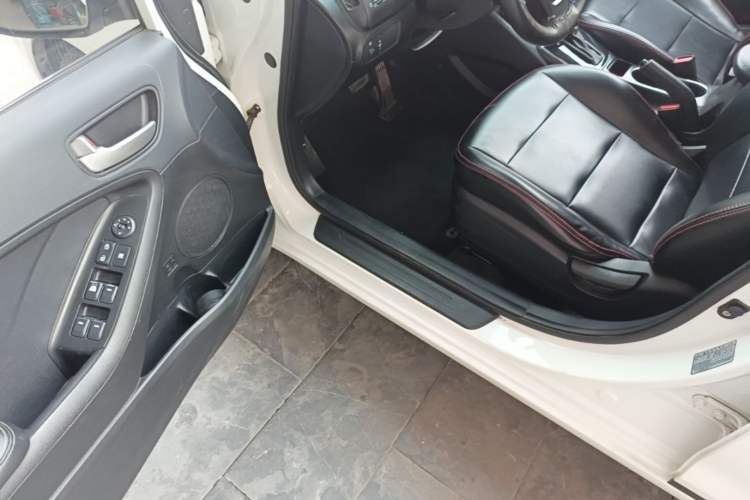 Used Kia K3 2016 1.6L Automatic GL Driver Seat