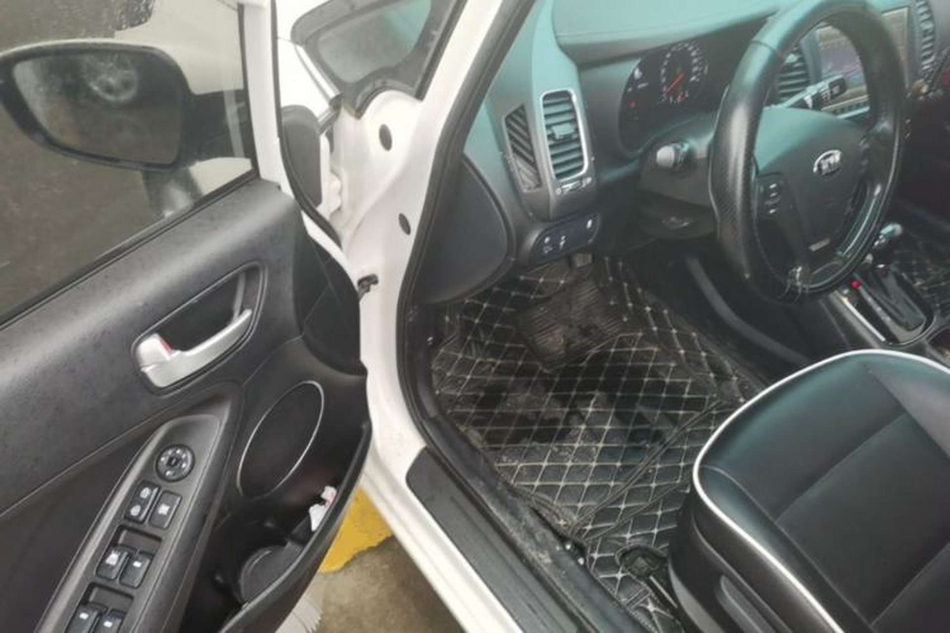 Used Kia K3 2016 1.6L Automatic GLS Driver Seat