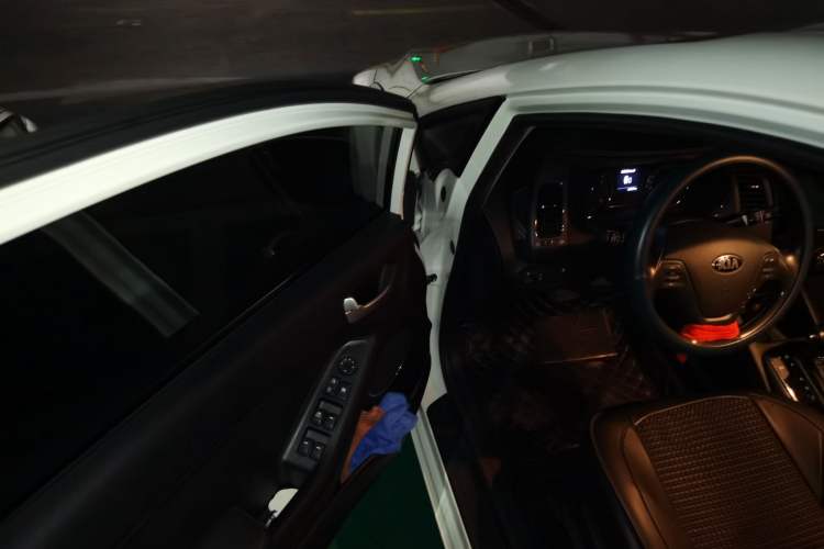 Used Kia K3 2016 1.6L Automatic GLS Driver Seat