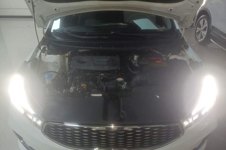 Used Kia K3 2016 1.6L Automatic GLS Engine Bay