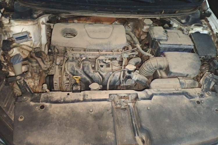 Used Kia K3 2016 1.6L Manual GLS Engine Bay