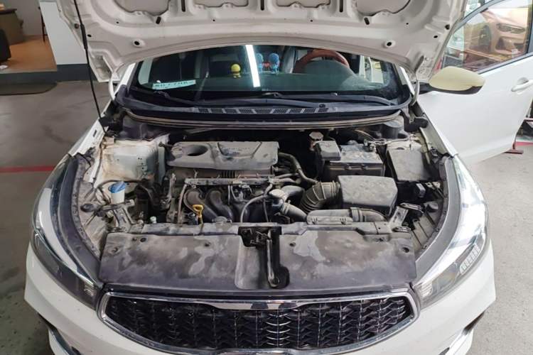 Used Kia K3 2016 1.6L Manual GL Engine Bay