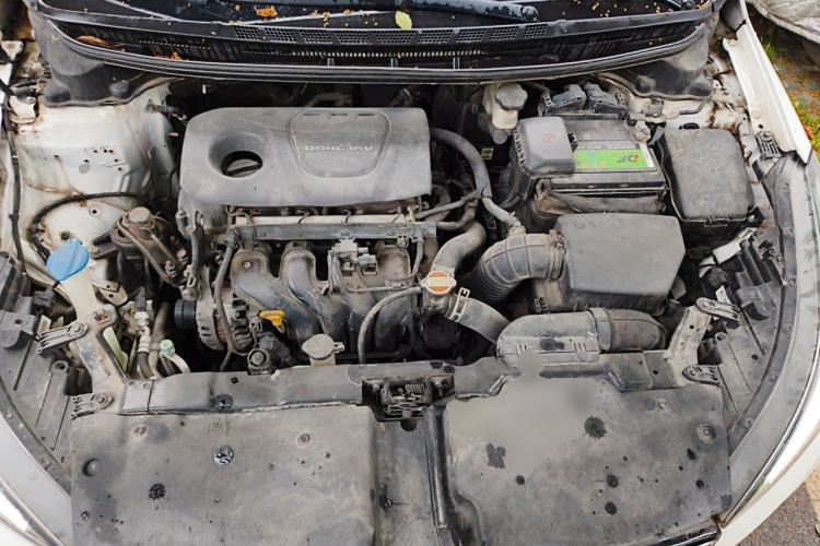 Used Kia K3 2016 1.6L Automatic GLS Engine Bay