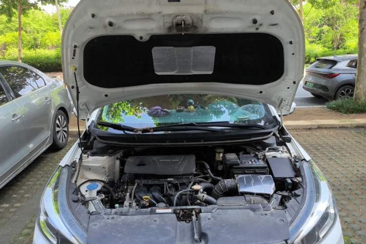 Used Kia K3 2016 1.6L Manual GL Engine Bay