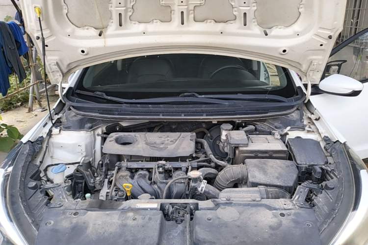 Used Kia K3 2016 1.6L Automatic with Sunroof Engine Bay
