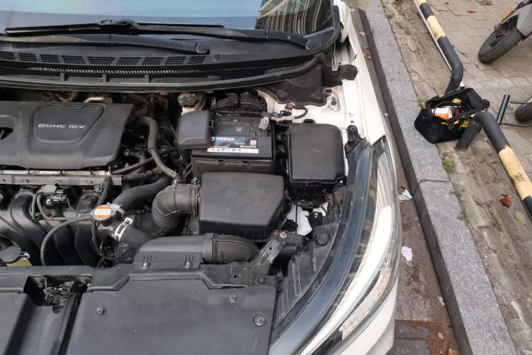 Used Kia K3 2016 1.6L Automatic GLS Engine Bay Left