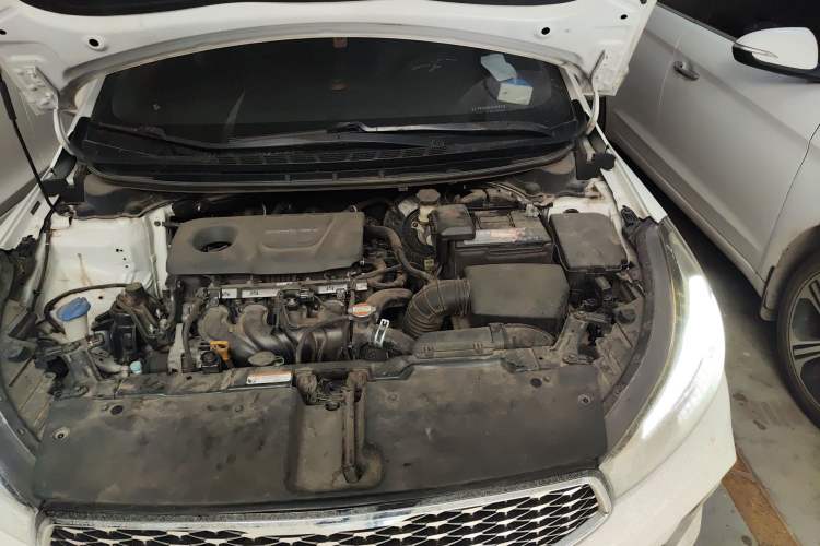 Used Kia K3 2016 1.6L Automatic GLS Engine Bay Left