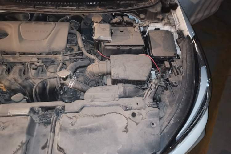 Used Kia K3 2016 1.6L Automatic GL Engine Bay Left
