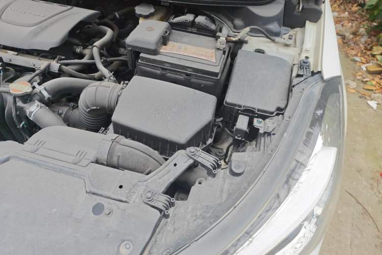 Used Kia K3 2016 1.6L Automatic GLS Engine Bay Left
