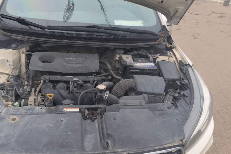 Used Kia K3 2016 1.6L Automatic GLS Engine Bay Left