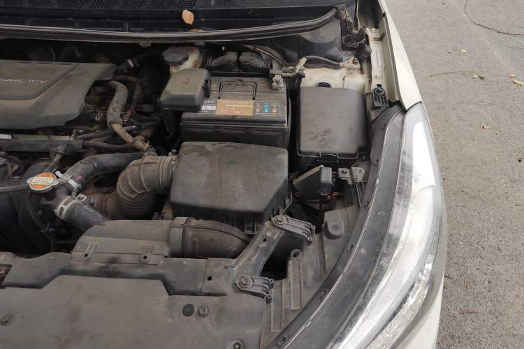Used Kia K3 2016 1.6L Automatic with Sunroof Engine Bay Left