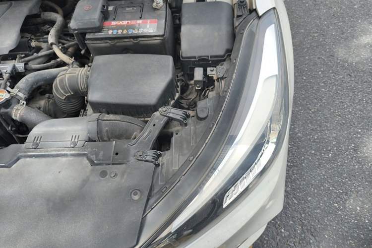 Used Kia K3 2016 1.6L Automatic GLS Engine Bay Left