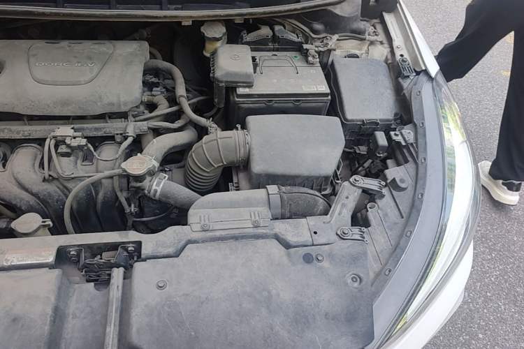 Used Kia K3 2016 1.6L Automatic GLS Engine Bay Left
