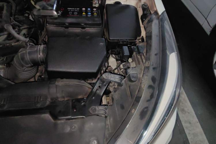 Used Kia K3 2016 1.6L Automatic GLS Engine Bay Left