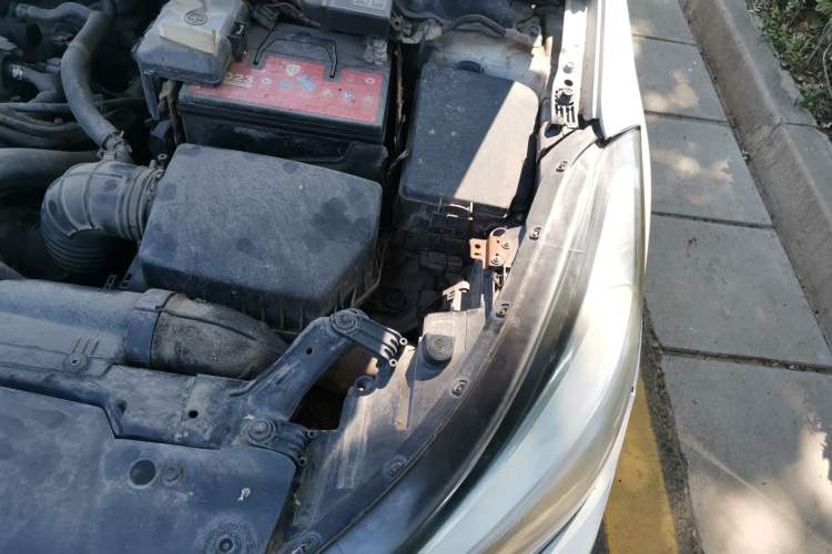 Used Kia K3 2016 1.6L Automatic GLS Engine Bay Left
