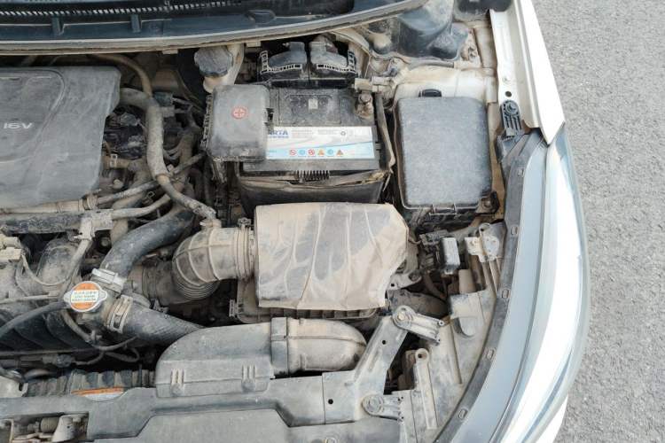 Used Kia K3 2016 1.6L Automatic GLS Engine Bay Left