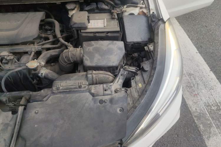 Used Kia K3 2016 1.6L Automatic GLS Engine Bay Left