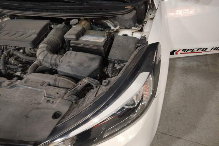 Used Kia K3 2016 1.4T Automatic GLS Engine Bay Left