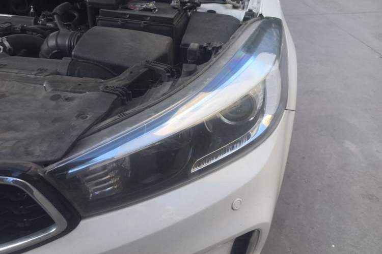 Used Kia K3 2016 1.6L Automatic GLS Engine Bay Left