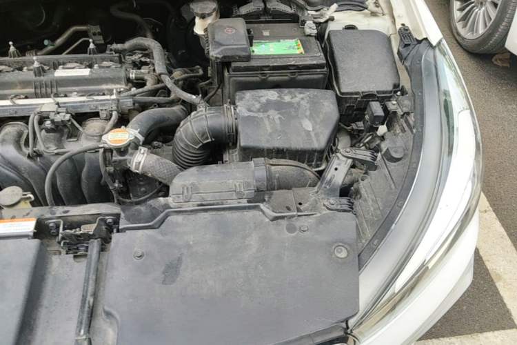 Used Kia K3 2016 1.6L Automatic with Sunroof Engine Bay Left