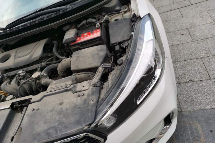 Used Kia K3 2016 1.6L Automatic GLS Engine Bay Left