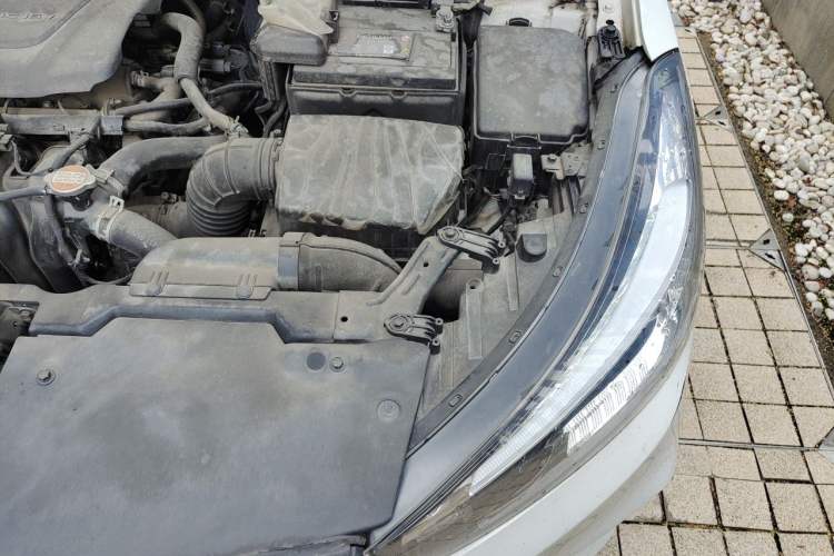 Used Kia K3 2016 1.6L Automatic GLS Engine Bay Left