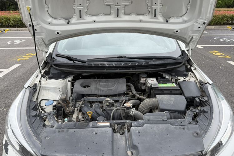 Used Kia K3 2016 1.6L Manual GL Engine Bay