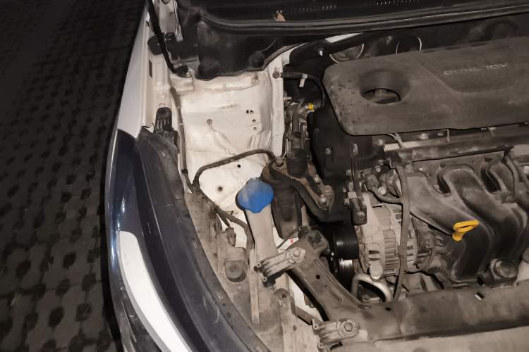 Used Kia K3 2016 1.6L Automatic GLS Engine Bay Right