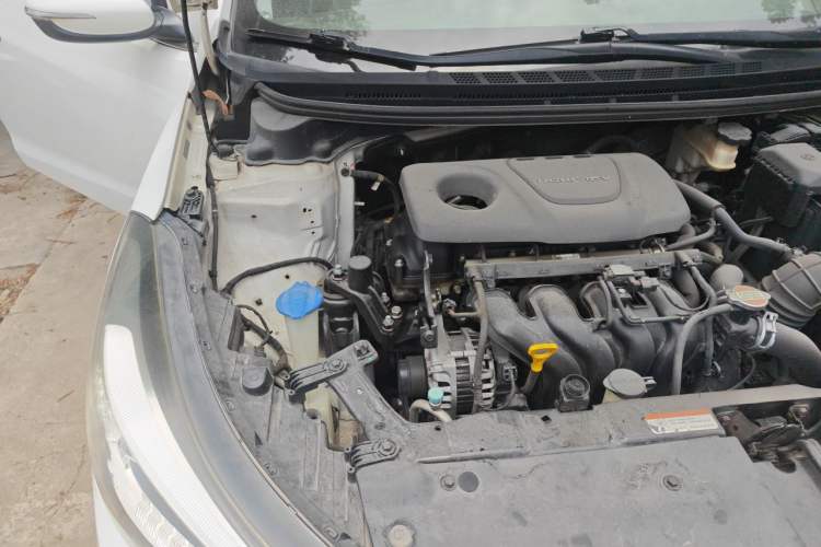 Used Kia K3 2016 1.6L Automatic GLS Engine Bay Right