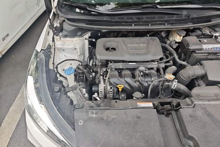 Used Kia K3 2016 1.6L Automatic GLS Engine Bay Right