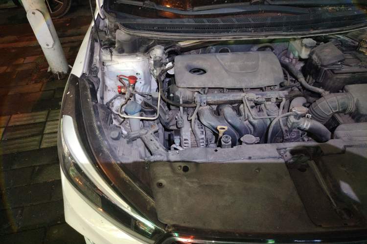 Used Kia K3 2016 1.6L Automatic GLS Engine Bay Right