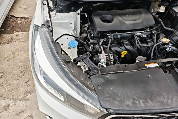 Used Kia K3 2016 1.6L Automatic with Sunroof Engine Bay Right