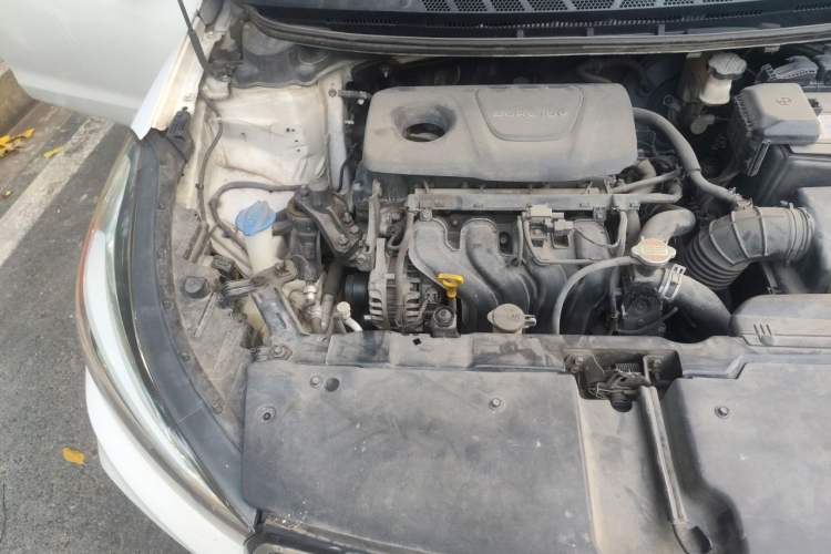 Used Kia K3 2016 1.6L Automatic GLS Engine Bay Right