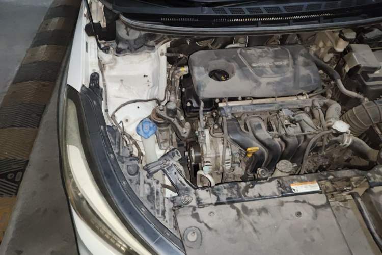Used Kia K3 2016 1.6L Automatic DLX Engine Bay Right