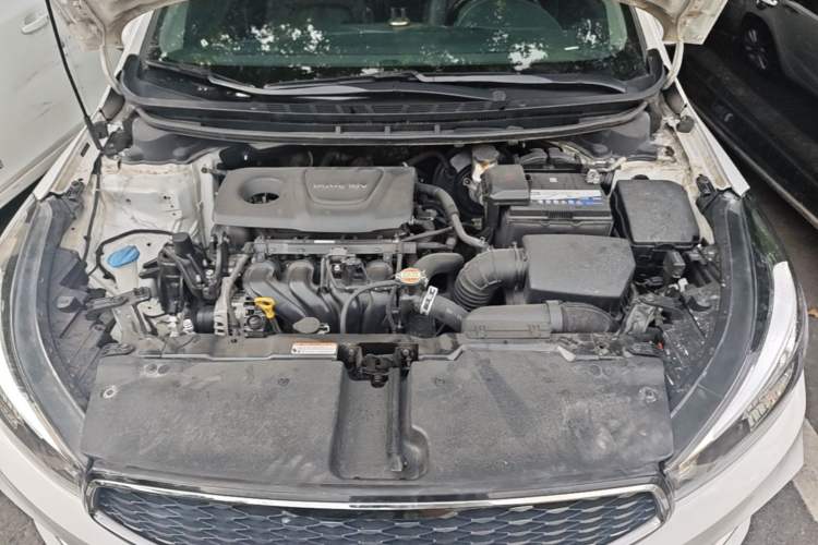 Used Kia K3 2016 1.6L Automatic GLS Engine Bay