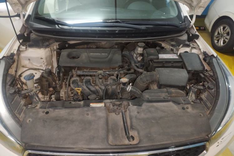 Used Kia K3 2016 1.6L Manual GLS Engine Bay