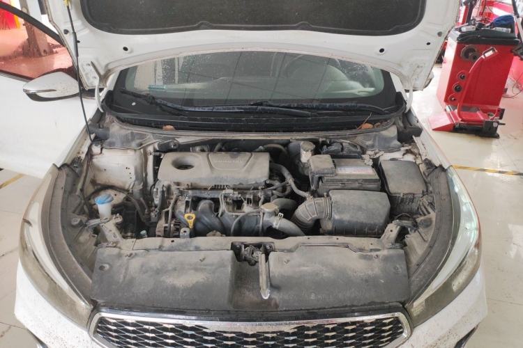 Used Kia K3 2016 1.6L Automatic GLS Engine Bay