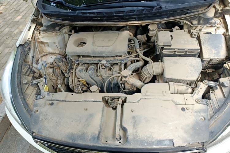 Used Kia K3 2016 1.6L Manual GLS Engine Bay